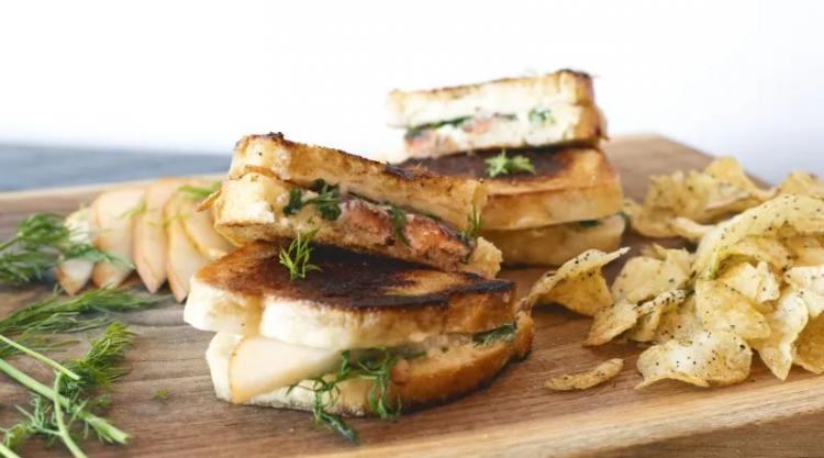 Smoked Trout Grilled Cheese: A Gourmet Twist on a Classic Sandwich